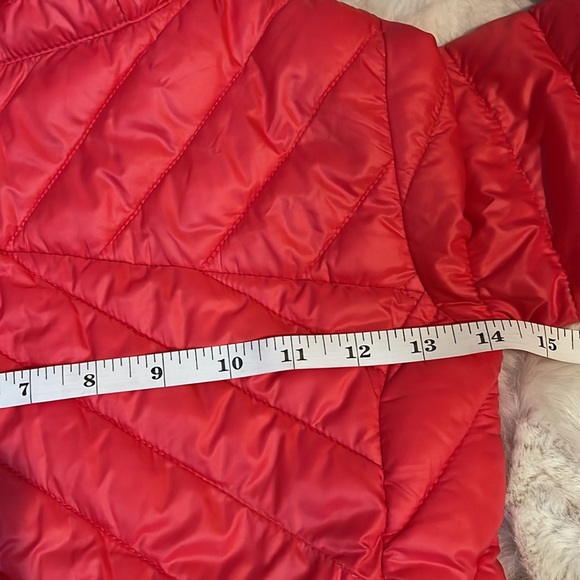 COLUMBIA - Picture 7 of 11